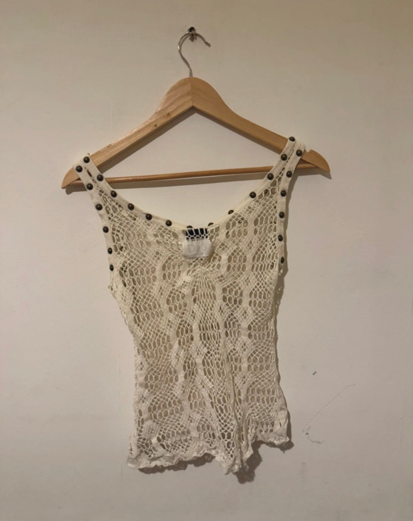 D&G distressed tank